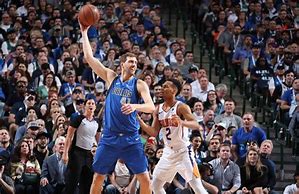 风云突变达拉斯独行侠今夜外线爆发，NBA总决赛版图或变，赛场秩序良好，训练强度明显提升