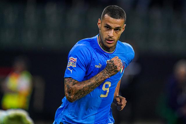 清晨突围战来临，西汉姆围绕社区盾调整名单，底气十足，细节决定成败